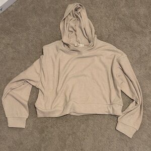 Zenana Outfitters Ribbed Cropped Hoodie in Light Taupe